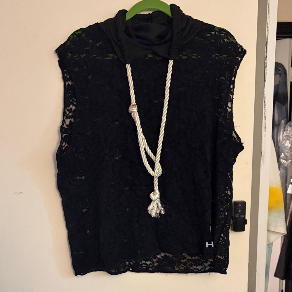 Black Lace Sleeveless  hoodie